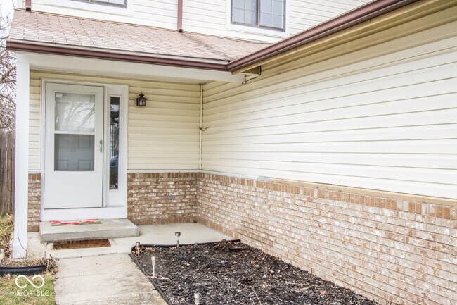 Building Photo - 1838 Keystone Lakes Dr