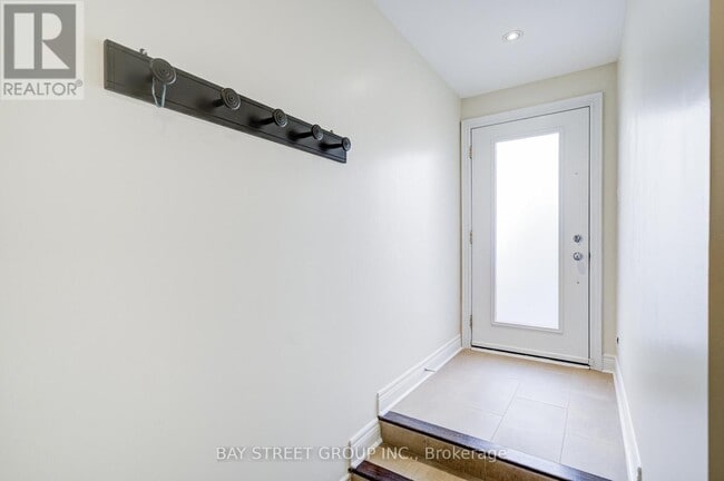 Building Photo - 51 Lobo Mews