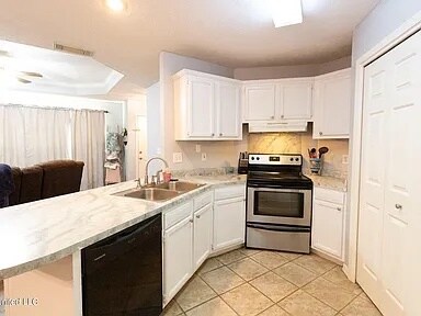 Building Photo - 200 Kings Ridge CV