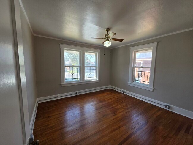 Foto del edificio - 1404 Cameron St