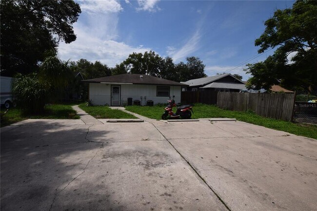 Foto del edificio - 305 W Hancock St