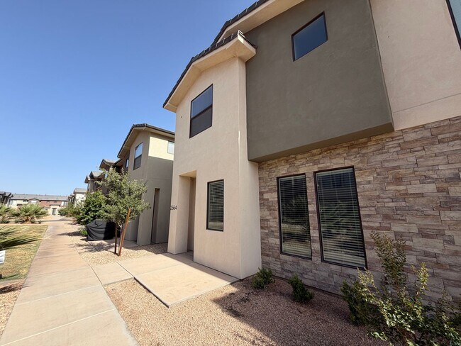 Foto del edificio - 2664 E Gray Birch Dr