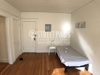 Foto del edificio - 1 bedroom in Boston MA 02215