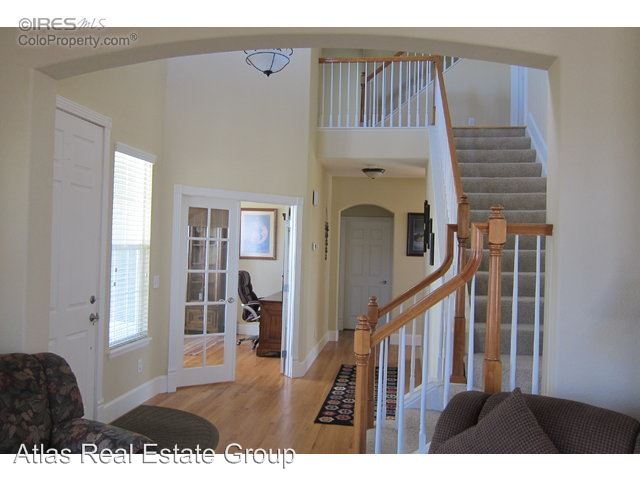 Building Photo - 9365 Cottonwood Cir
