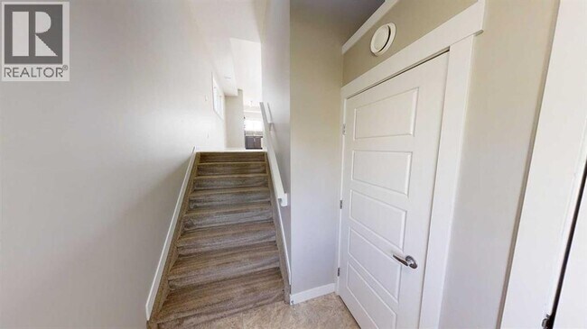 Photo du bâtiment - 8713-8788 88 St