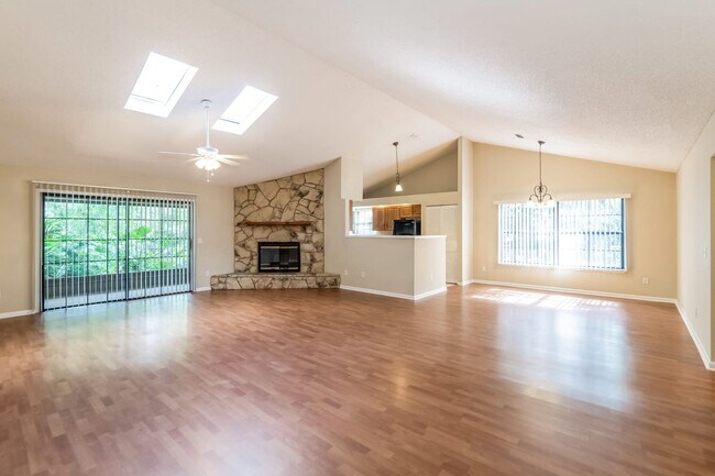 Building Photo - 4813 Wethersfield Pl W