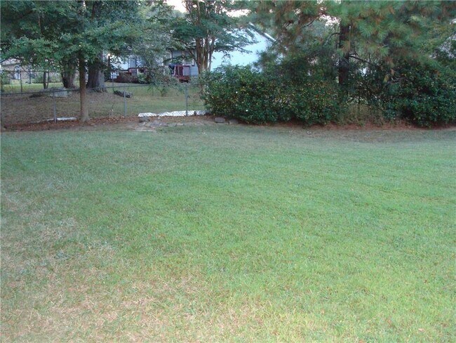 Foto del edificio - 3483 Fannin Dr