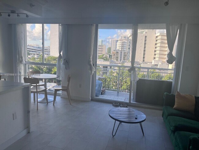 Foto del edificio - 1688 West Ave
