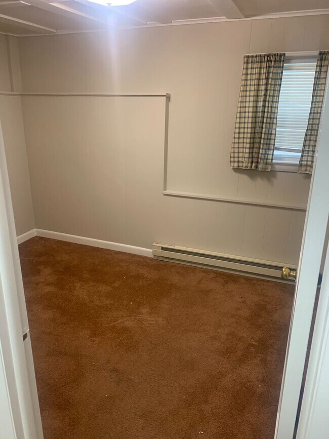 Foto del edificio - 607 W Broadway