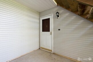 Building Photo - 98 Griggs Pl