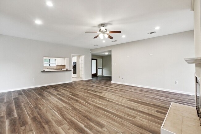 Foto del edificio - 12037 Oak Haven Ave