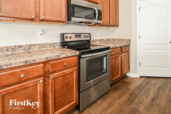 Building Photo - 65081 Lagoon Forest Dr