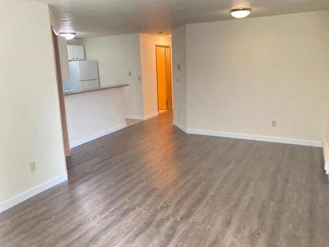 Building Photo - 10730 Greenwood Ave N