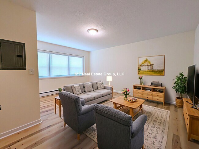 Building Photo - 2018 Commonwealth Ave