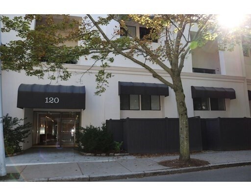 Primary Photo - 120 Beaconsfield Rd