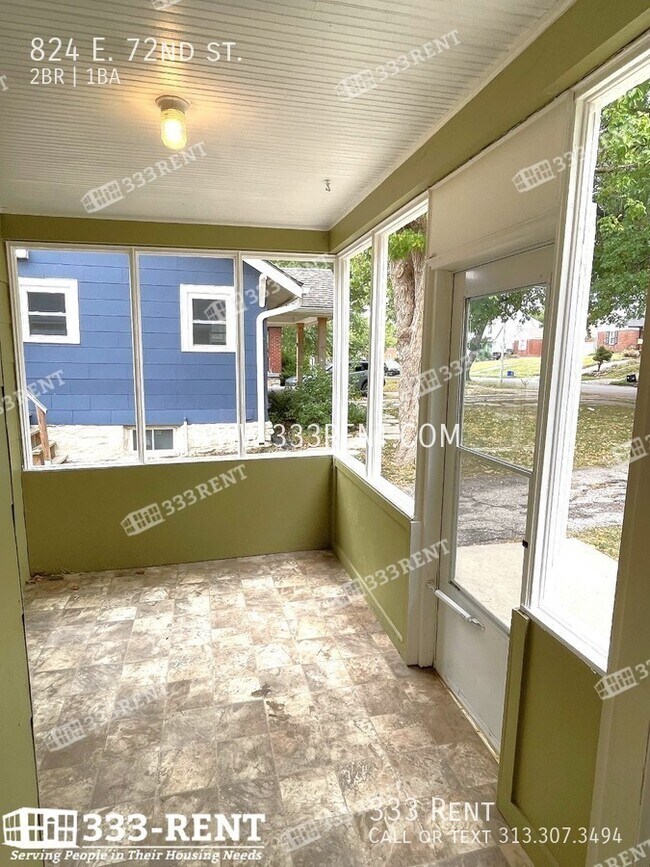 Building Photo - Maximize your space with with loads of sto...