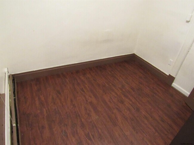 Foto del edificio - 121 4th St
