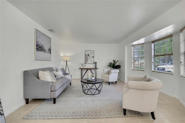 Foto del edificio - 8424 Stillbrook Ave