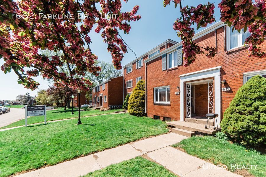 Primary Photo - 1662 Parkline Dr