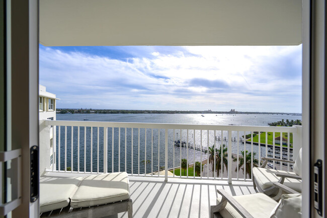Building Photo - 2600 N Flagler Dr