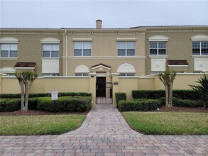 Building Photo - 2780 Bella Vista Dr