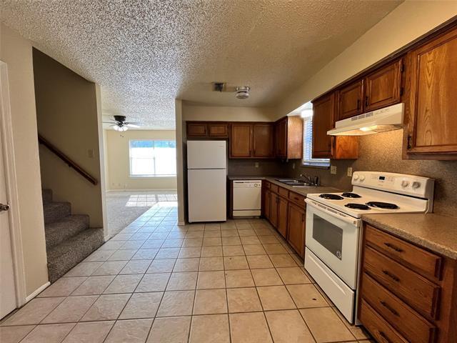 Foto del edificio - 526 Strata Dr