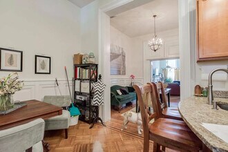 Building Photo - 1226 Saint Paul St