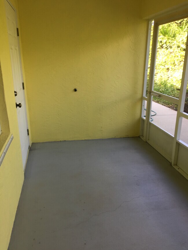 Foto del edificio - 3321 India Palm Dr