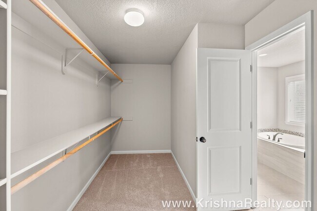 Building Photo - Beautiful North Bethany 5 BD +Bonus Room! ...