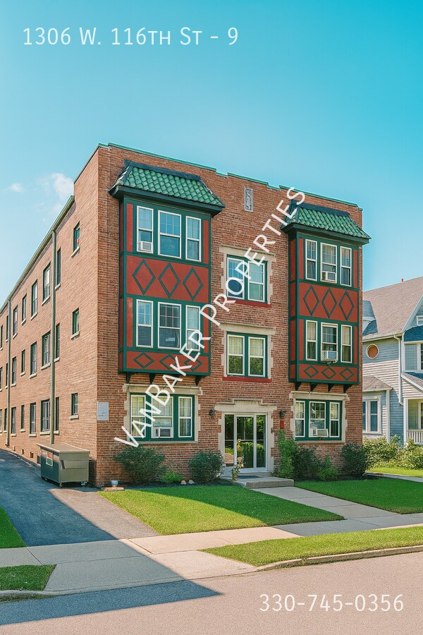 Building Photo - 1306 W 116th St