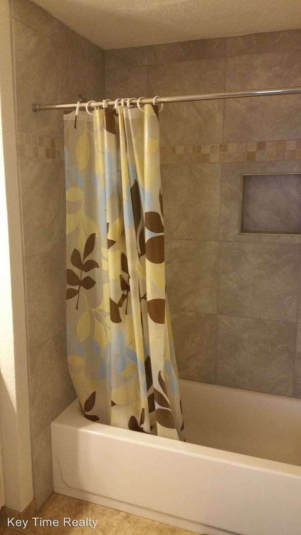 Foto del edificio - 2162 Redondo Ln