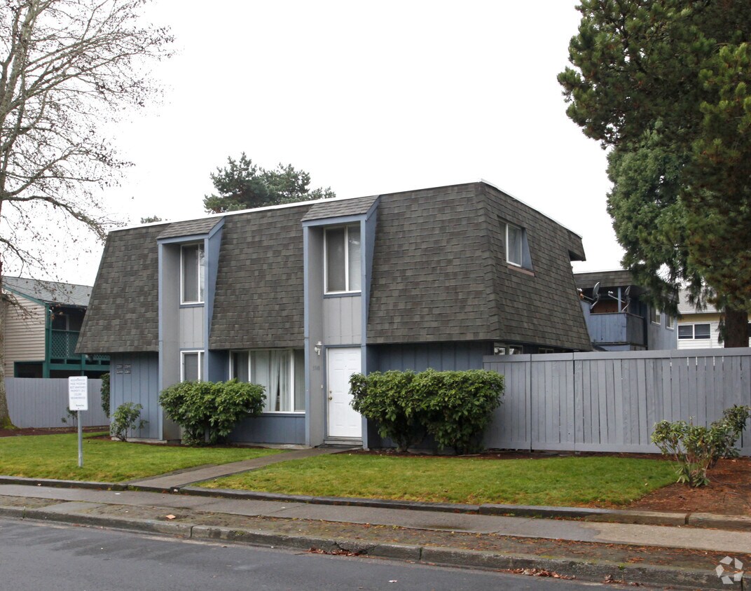 Primary Photo - 3381-3399 SW 125th Ave