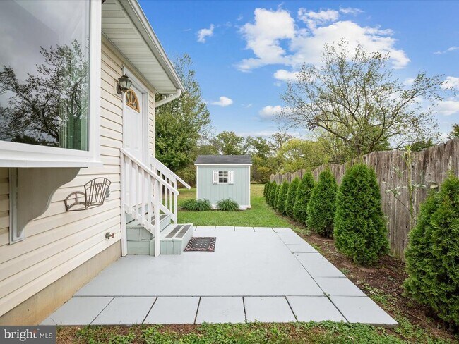 Foto del edificio - 112 Jefferson Ct