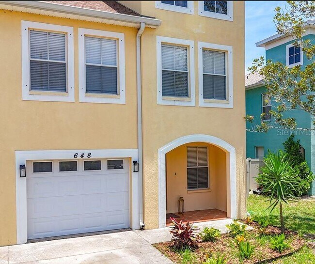 Foto del edificio - 648 Norfolk St