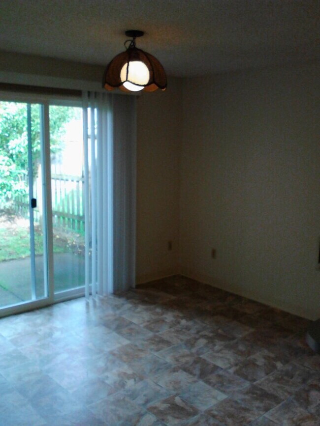 Foto del edificio - 1535 NE 4th St