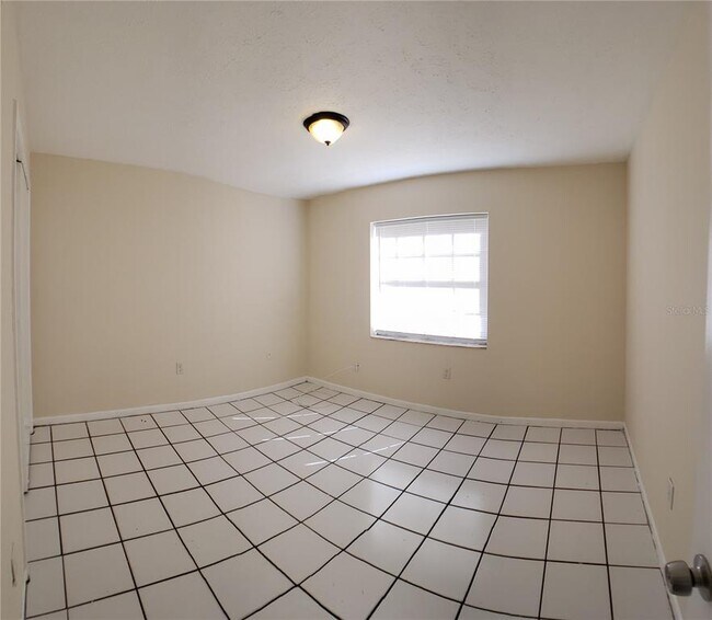 Foto del edificio - 7311 N Hutton Pl
