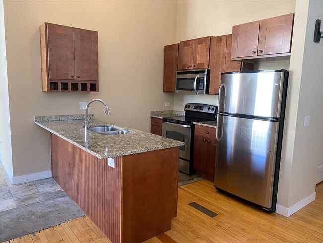 Interior Photo - Pioneer Endicott