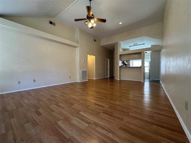 Foto del edificio - 7605 Cornell Dr