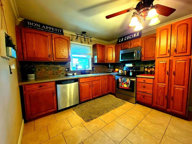 Foto del edificio - 2516 NW 87th St