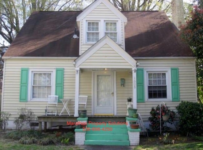 Building Photo - 1609 Cobb St