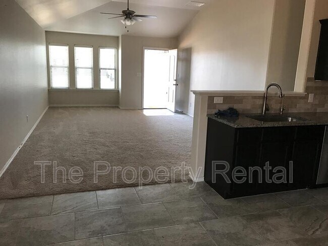 Building Photo - 9311 Sagebrush Ave