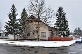 Building Photo - 1301-1340 40 St SE