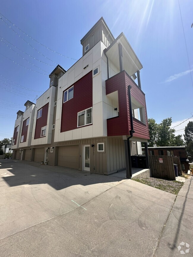 Building Photo - 1367 Knox Ct