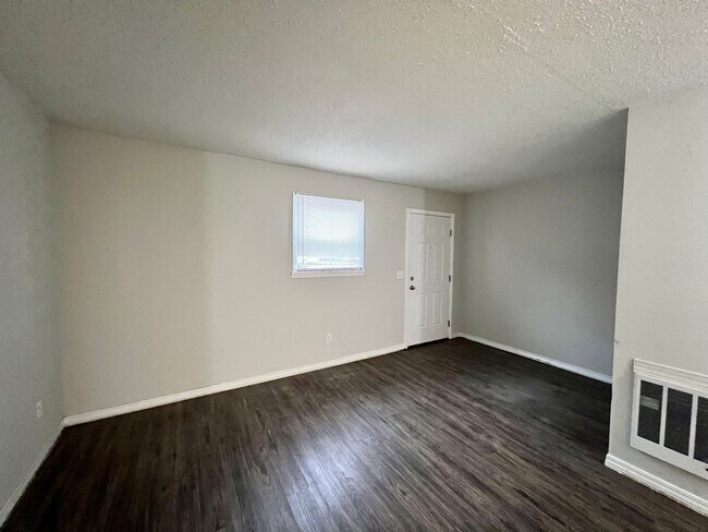 Foto del edificio - 3418 Glen Park Dr NW