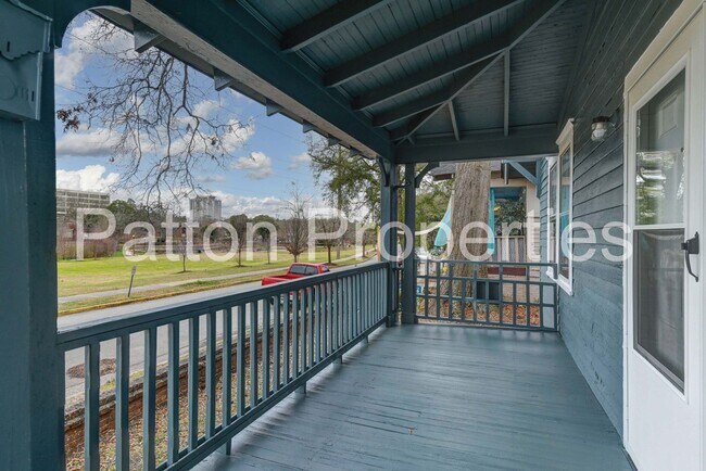 Foto del edificio - Five Points Home