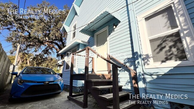 Building Photo - 35 Hill Ave