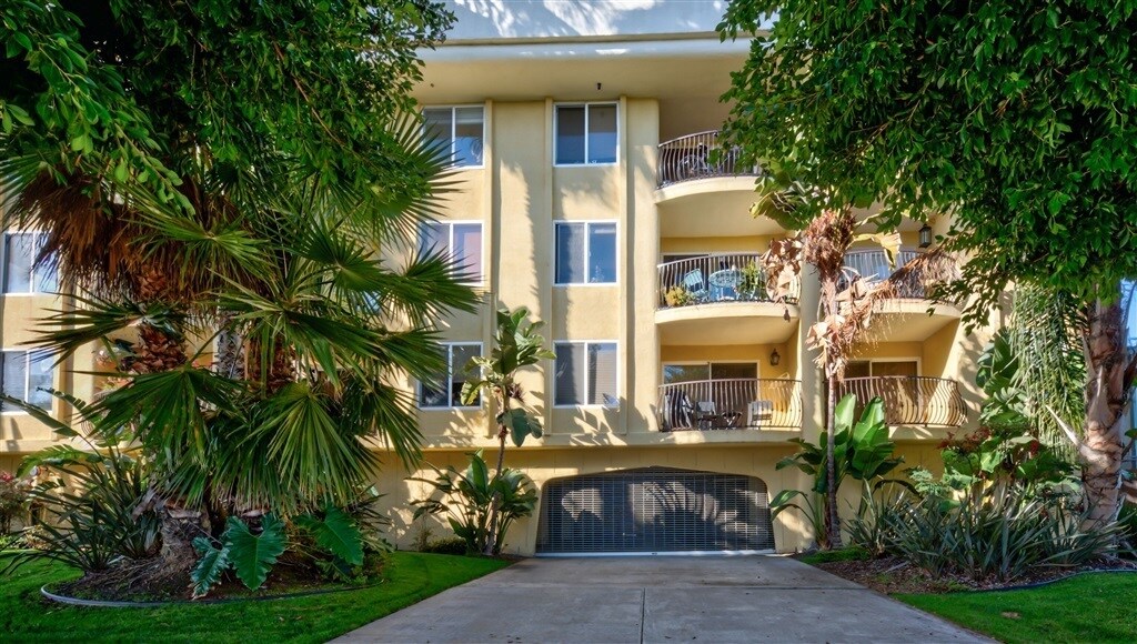 Foto principal - 4205 Lamont St