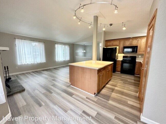 Foto del edificio - 3 br, 2.5 bath House - 1823 NE 17th Pl