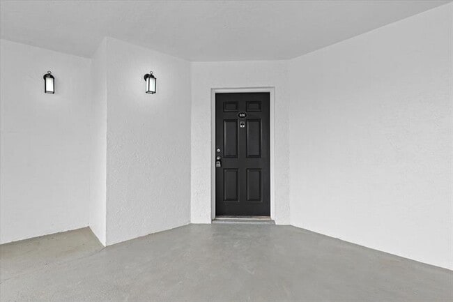 Foto del edificio - 2445 SW 18th Terrace