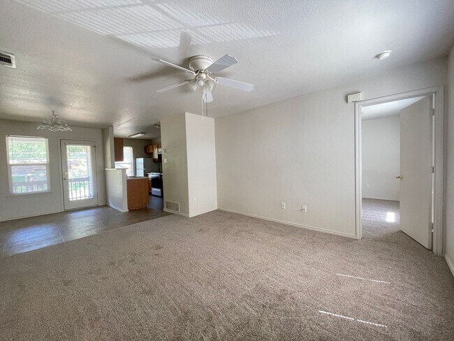 Foto del edificio - 413 Creek St